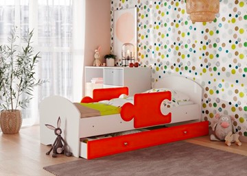 Детская кровать с ящиком и бортиками Мозайка, корпус Белый/фасад Оранжевый (ламели) в Грозном